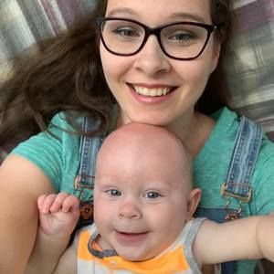 Meet your Posher, Caitlyn